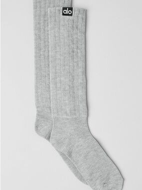 BRAND NEW Alo Yoga Scrunch Socks